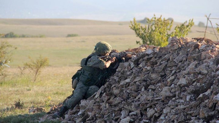 Ереван недвусмысленно ответил Баку на обвинения в обстреле боевых позиций