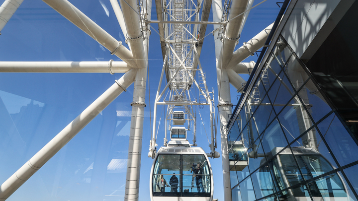 Как вернуть деньги за билеты на приостановившее работу колесо обозрения «Солнце Москвы»