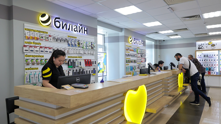 На Урале директор офиса продаж «Билайн» украл 21 айфон и два миллиона рублей