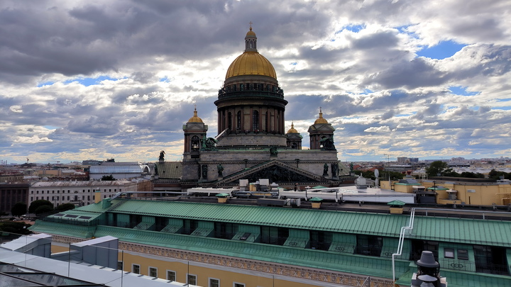 Погода в Петербурге снова бьёт рекорды. Но скоро всё изменится
