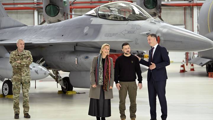 Лавров: Россия будет рассматривать появление F-16 у ВСУ как угрозу в ядерной сфере