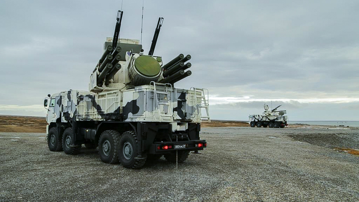 Панцири на крышах домов в Москве: Кнутов объяснил, зачем городу новый купол