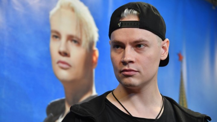 Актер Охлобыстин рассказал о попытках Аллы Пугачевой помешать певцу SHAMAN в начале карьеры