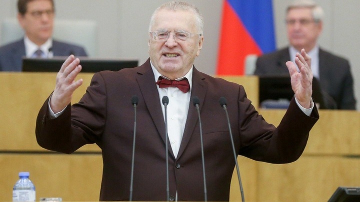 Жириновский объявил войну объятиям и поцелуям: Пока лишь в телеэфире