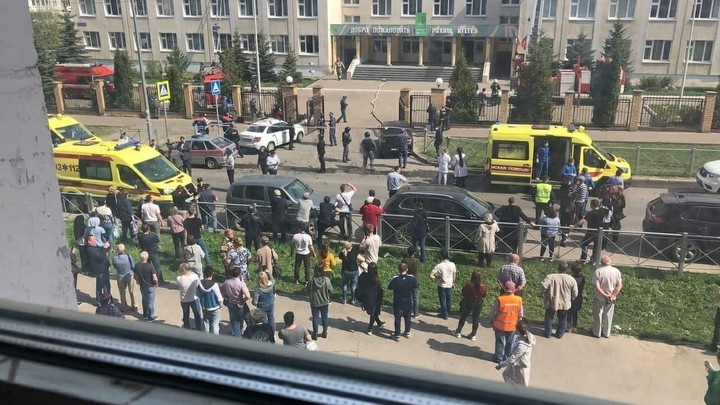 После казанской трагедии власти Челябинска составляют списки родителей, владеющих оружием
