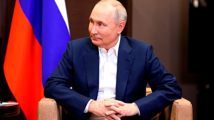Чья бы корова мычала: Путин ответил на заявление о предательстве армян