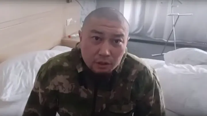 Крыша поехала: бородач в камуфляже публично призывал убивать русских