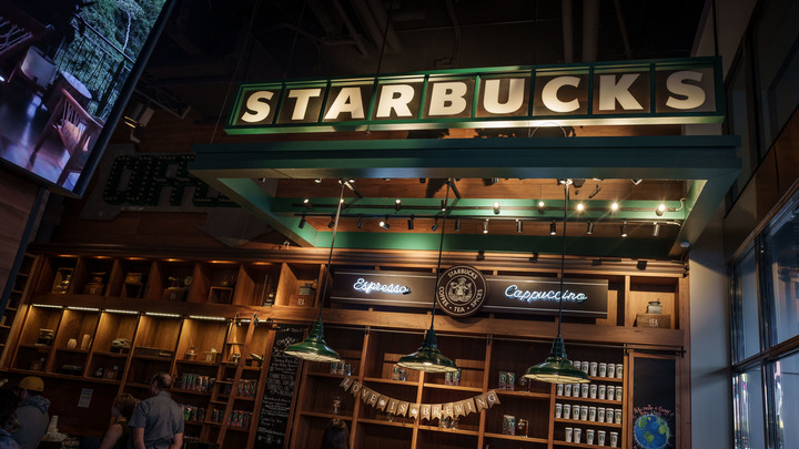 В Турции громят заведения поддерживавших армию обороны Израиля компаний