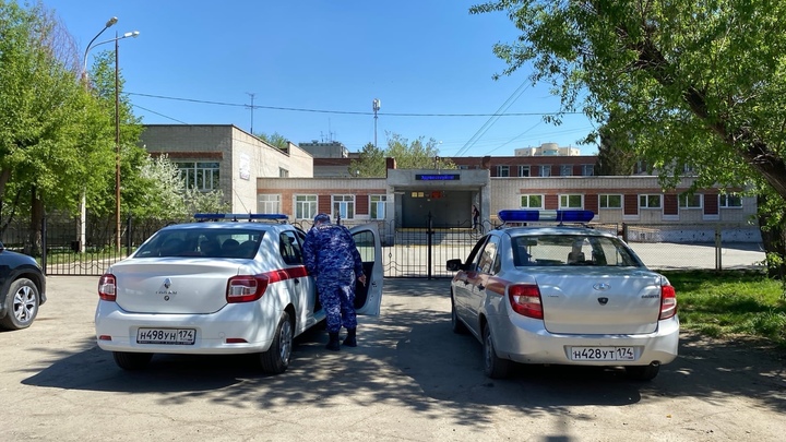 Головой в лицо: житель Кургана избил полицейских