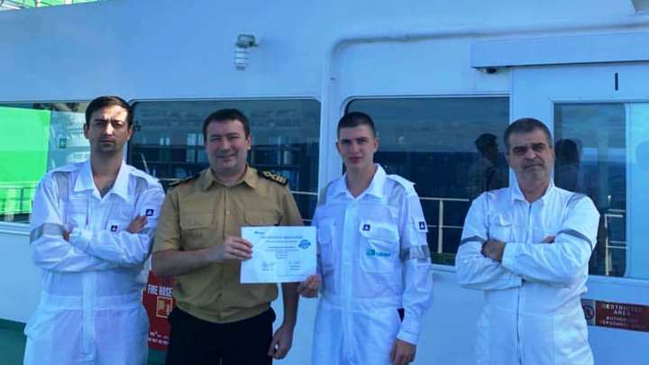 В Новороссийске курсант мореходки спас экипаж от беды во время сильного шторма