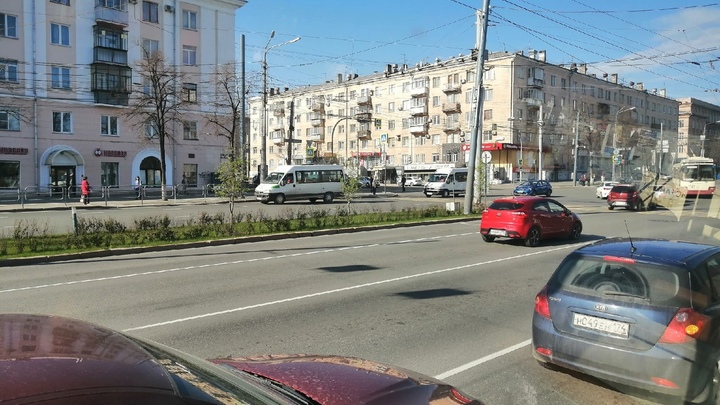 Смертельный капремонт: в центре Челябинска с крыши упал рабочий