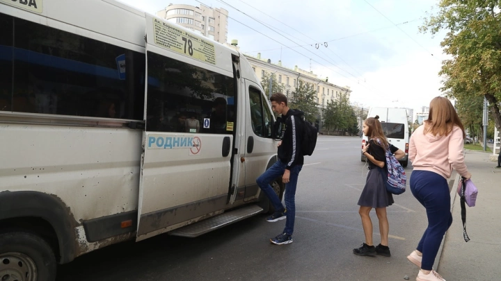 Я из Киргизии: водитель маршрутки в Челябинске набросился на пассажира