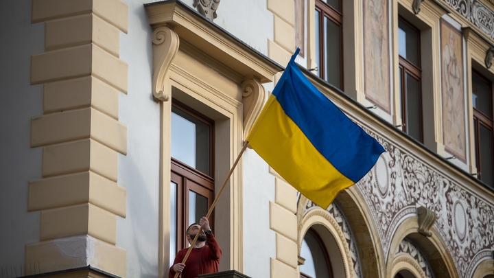 Украина отменяет визы для одной категории иностранцев