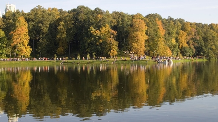 Осень долго терпела, но теперь наверстает свое