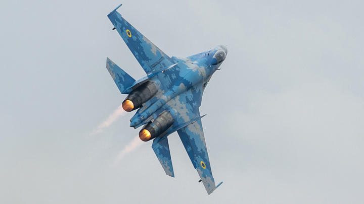 «Чистое небо - 2018» закрыл дым: Рухнувший Су-27 разбил мечты Порошенко о сильной авиации