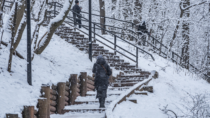 Морозы усилят пандемию? Эксперт заявил о влиянии минусов на коронавирус