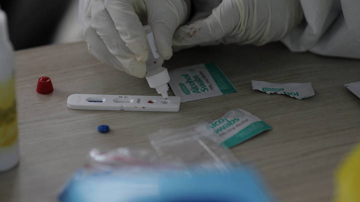 Расшифровать коронавирус всего за шесть часов: В России готовят уникальную тест-систему