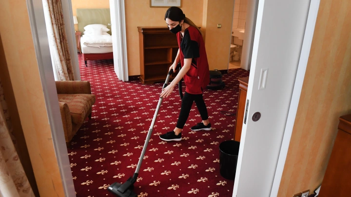 Горничная в турецком отеле ответила, откуда приезжают самые неряшливые туристы:  Живут как поросята