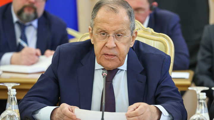 Запад сам растоптал международное право: Лавров привёл три примера