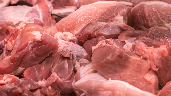 Как отличить хорошее мясо от плохого в магазине? Продавец раскрыл секрет