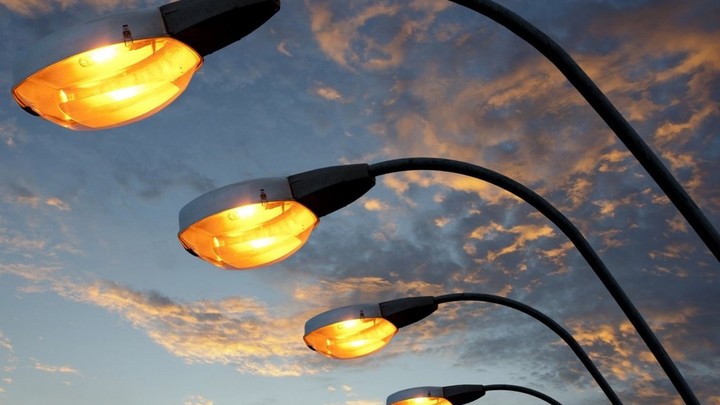В Краснодаре протянули почти 3 км сетей уличного освещения