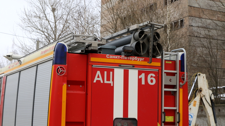 Пожар на нефтебазе в Крыму 29 апреля: последствия, фото, видео, новости