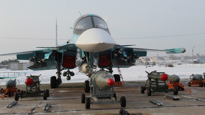 Пилоты ВКС России ликвидировали укреплённые позиции ВСУ в Авдеевке осколочно-фугасными бомбами