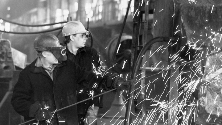 Санкции не работают: Европа не желает отказываться от русской стали