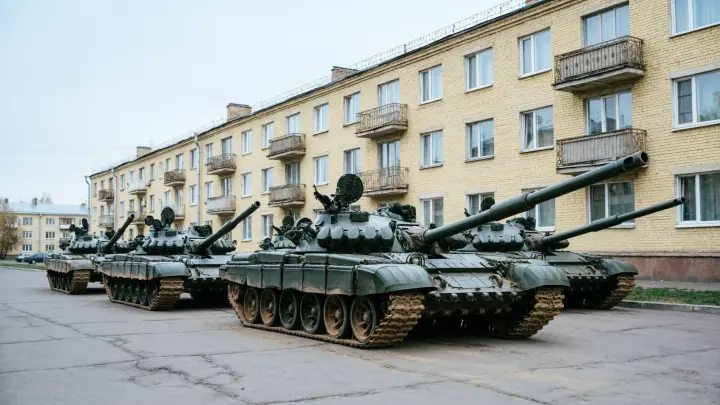 Стальная хватка: легендарное Челябинское танковое училище восстает из пепла