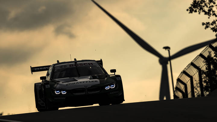 Чей Крым? В BMW оптимизировали навигацию под политические взгляды владельца