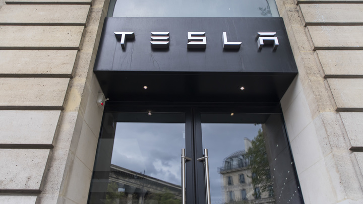 Нас выбрал космос: Илону Маску объяснили, почему нужно строить завод Tesla в Челябинской области
