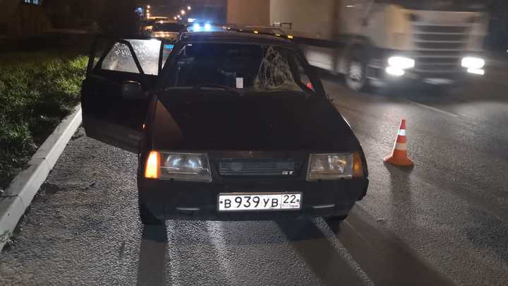 Два человека погибли в Новосибирске под колёсами автомобилей
