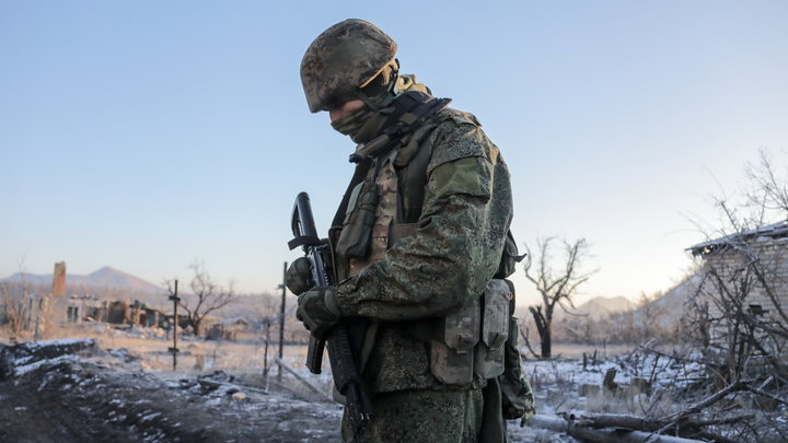 Боец СВО из Новосибирска записал видеопоздравление с 8 Марта