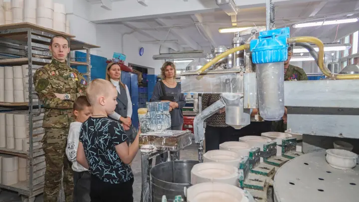 Программа Промышленный туризм для адаптации участников и ветеранов СВО стартовала в Раменском округе