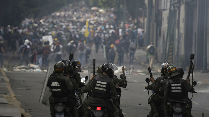 Сторонники Мадуро созвали психиатров для проверки на вменяемость генпрокурора Венесуэлы
