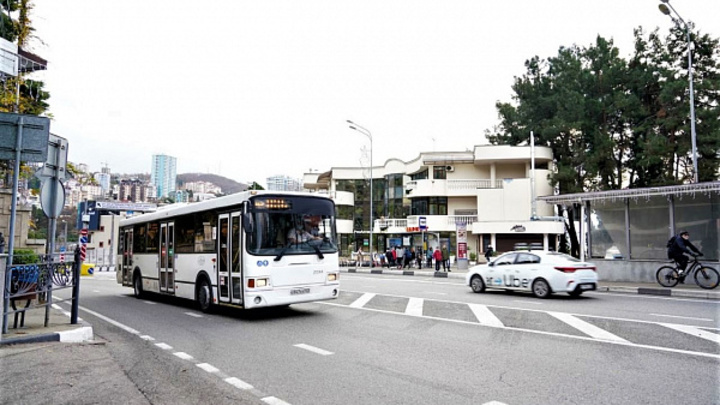 В Сочи во время майских праздников увеличат число рейсов общественного транспорта