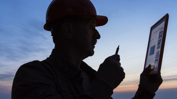 Срочно выезжаю! - Такие объявления на подъезде видел каждый. Мошенники объединились в целую сеть. Вот что они делают