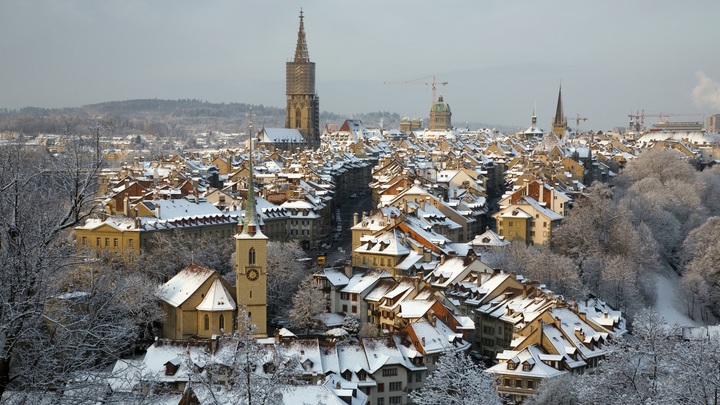 Швейцария пожинает плоды санкций против России: Банки страны теряют крупных клиентов