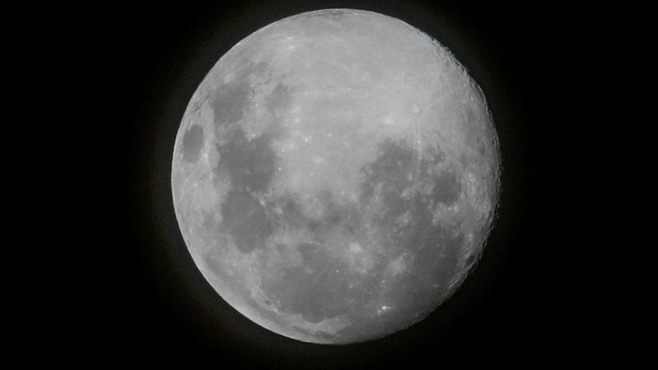 Право на космос: Дональд Трамп попытался закрепить за Штатами Луну