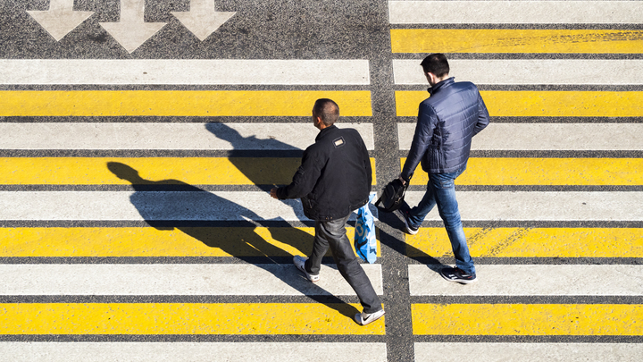 Стыдно, что такое происходит в России: Заменой Родине стали золотые паспорта