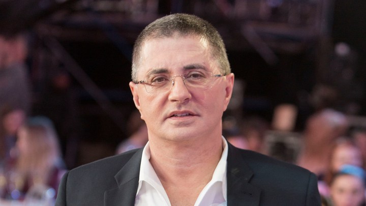 Мясников назвал дату новой волны COVID: Надо быть готовыми