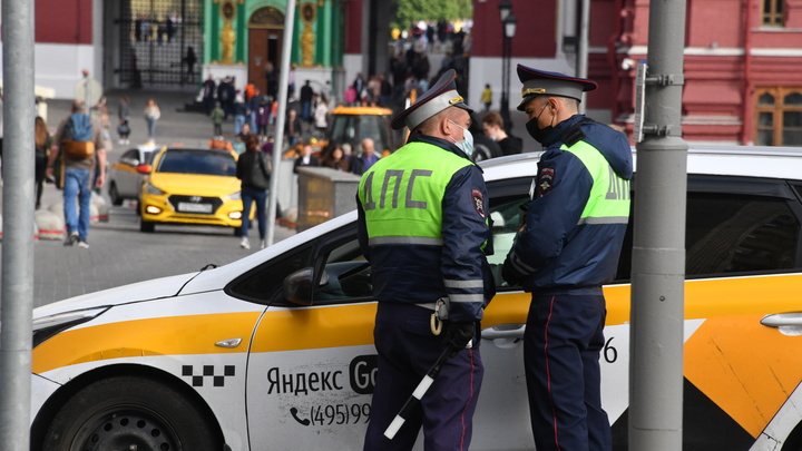 Суд в Петербурге арестовал блогера Пашаева по обвинению в угрозах сотруднику ДПС