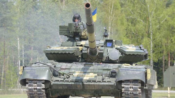 Украинские нацисты заваривают сваркой люки танков и отправляют танкистов на верную смерть
