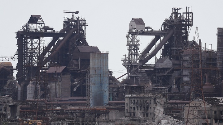 На Азовстали в Мариуполе новая группа боевиков готовится к сдаче в плен