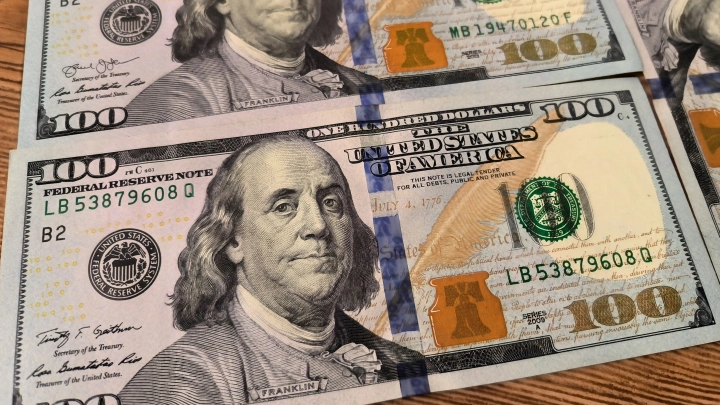 Ключевая ставка и Трамп: как они повлияют на курс доллара в России