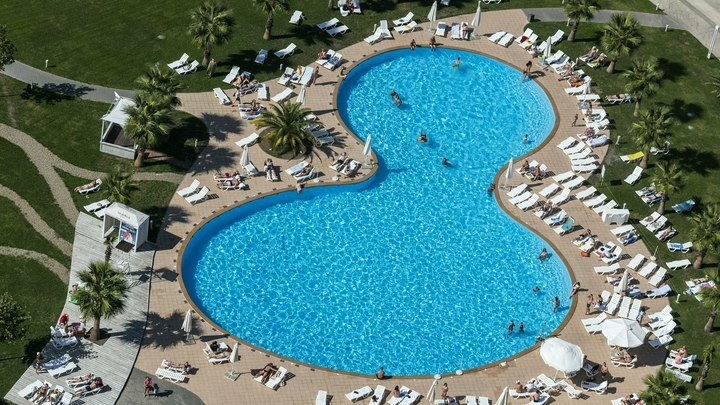 С 18 июля на Кубани откроют аквапарки и аттракционы