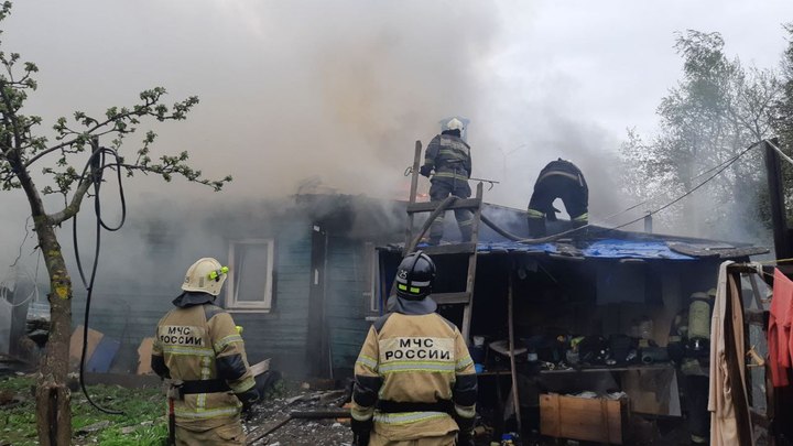 Тело пенсионерки найдено после пожара в доме на Кузбасской в Нижнем Новгороде