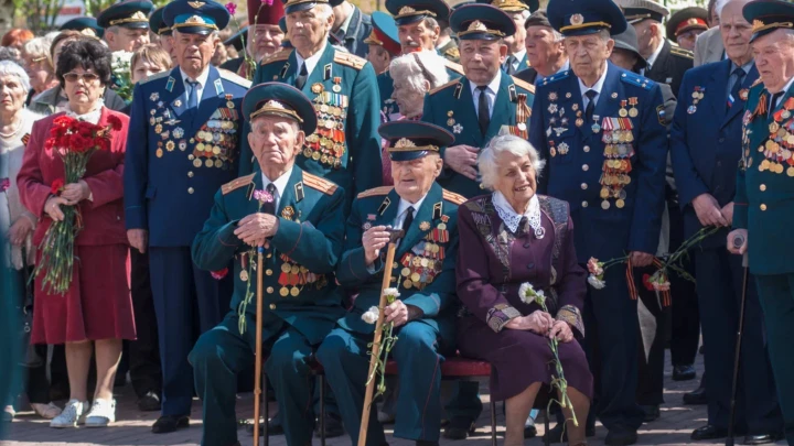 Кого уже нельзя обнять, поблагодарить, расспросить: Журналисты запустили спецпроект Письмо деду к 9 Мая