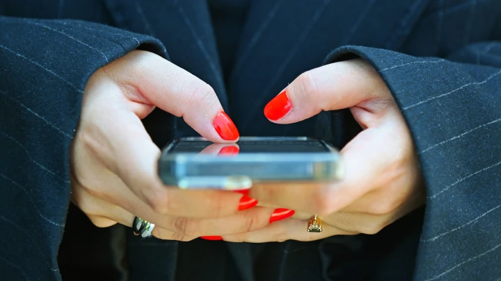 Беседа виртуальная, наказание реальное. Что грозит скандалящим в домовых чатах?