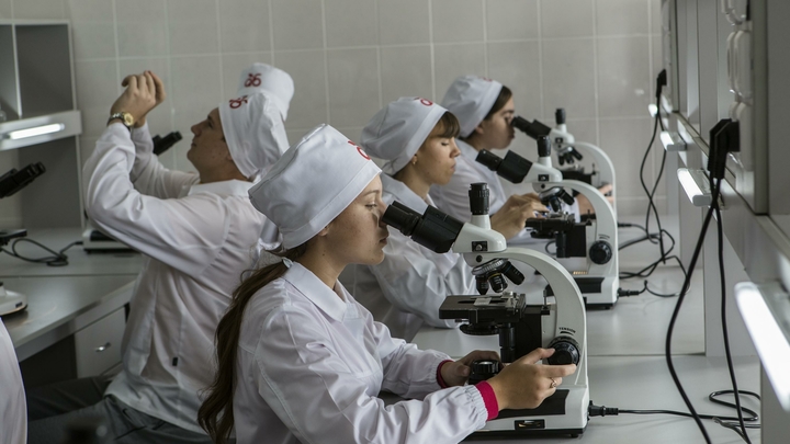 Медколледжи Подмосковья в 2021 году закончат более 1800 выпускников